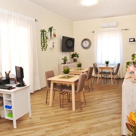 B&B Monday Fiumicino Exteriér fotografie